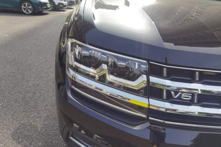 Used Volkswagen Teramont 2019 330TSI Two-Wheel-Drive Luxury Edition China V Standard Right Front Headlight