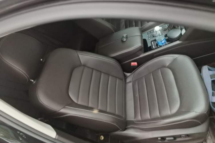 Used Volkswagen Teramont 2019 380TSI Four-Wheel Drive Luxury Version China V Standard Right Front Seat
