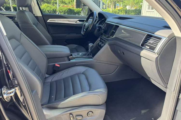 Used Volkswagen Teramont 2019 330TSI Two-Wheel-Drive Luxury Edition China VI Standard Right Front Seat