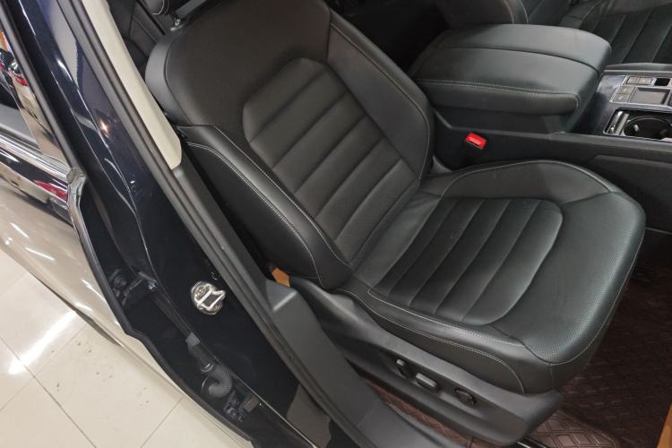 Used Volkswagen Teramont 2019 330TSI Two-Wheel-Drive Luxury Edition China VI Standard Right Front Seat