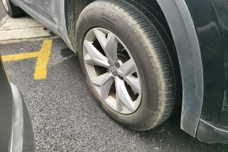 Used Volkswagen Teramont 2019 380TSI Four-Wheel Drive Comfort Edition China VI Standard Right Front Wheel Hub