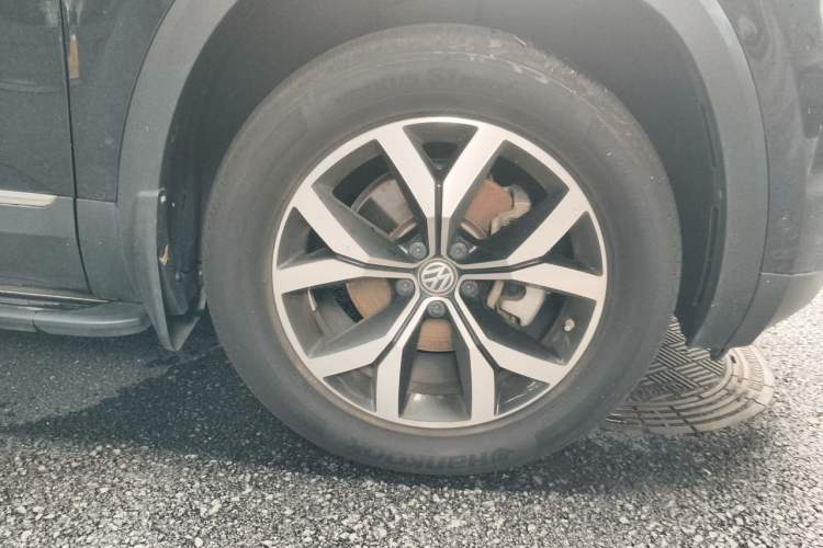 Used Volkswagen Teramont 2019 380TSI Four-Wheel Drive Luxury Version China VI Standard Right Front Wheel Hub