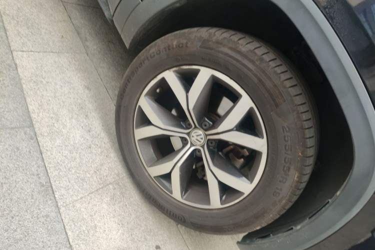 Used Volkswagen Teramont 2019 330TSI Two-Wheel-Drive Luxury Edition China VI Standard Right Front Wheel Hub