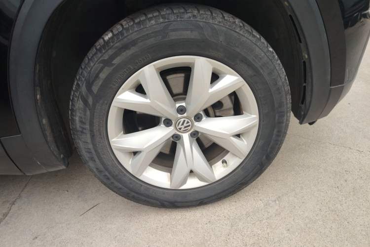 Used Volkswagen Teramont 2019 380TSI Four-Wheel Drive Comfort Edition China V Standard Right Front Wheel Hub