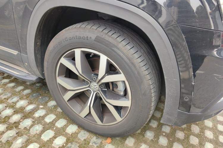 Used Volkswagen Teramont 2019 330TSI Two-Wheel-Drive Luxury Edition China V Standard Right Front Wheel Hub