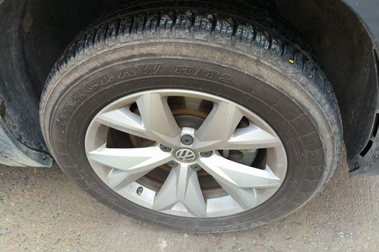 Used Volkswagen Teramont 2019 380TSI Four-Wheel Drive Comfort Edition China VI Standard Right Front Wheel Hub