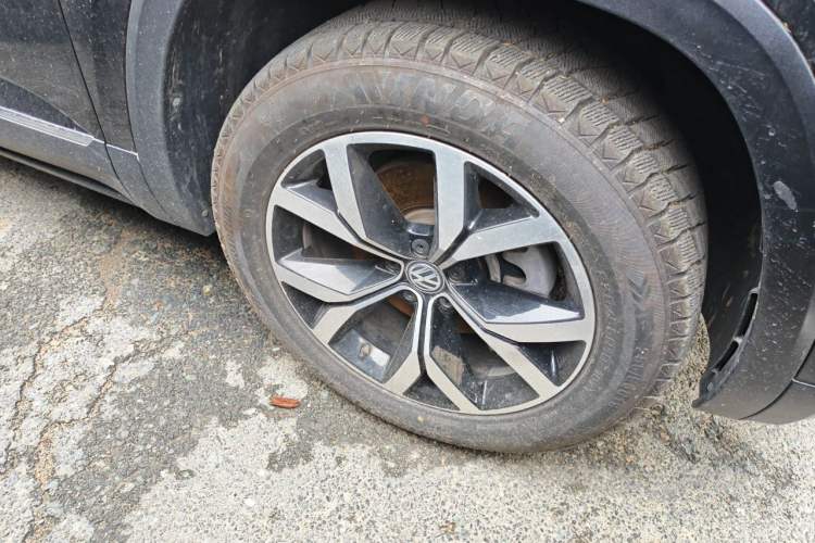 Used Volkswagen Teramont 2019 380TSI Four-Wheel Drive Luxury Version China V Standard Right Front Wheel Hub
