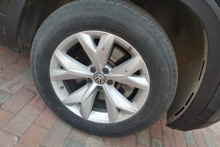 Used Volkswagen Teramont 2019 380TSI Four-Wheel Drive Comfort Edition China V Standard Right Front Wheel Hub