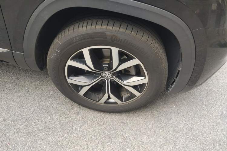 Used Volkswagen Teramont 2019 330TSI Two-Wheel-Drive Luxury Edition China VI Standard Right Front Wheel Hub