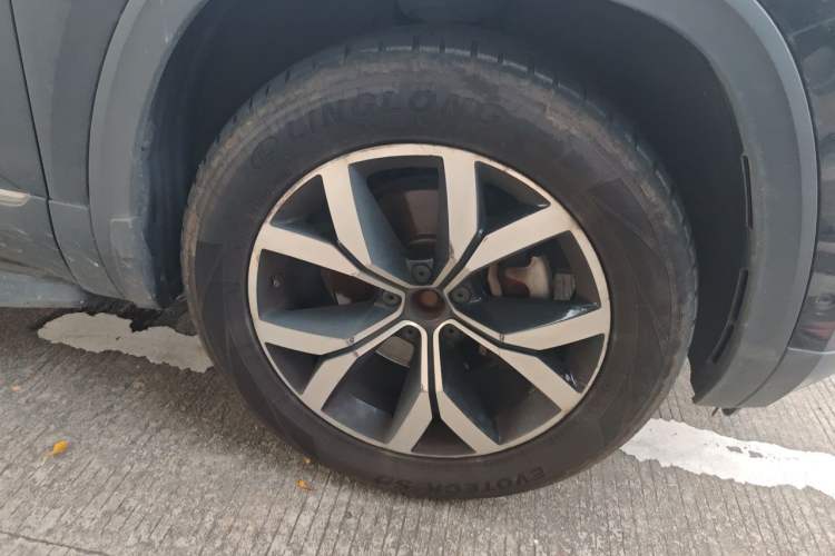 Used Volkswagen Teramont 2019 380TSI Four-Wheel Drive Luxury Version China V Standard Right Front Wheel Hub