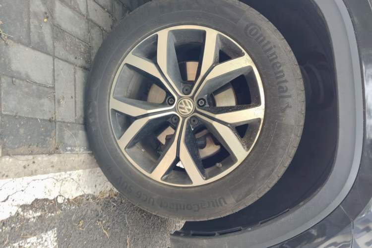 Used Volkswagen Teramont 2019 380TSI Four-Wheel Drive Luxury Version China VI Standard Right Front Wheel Hub