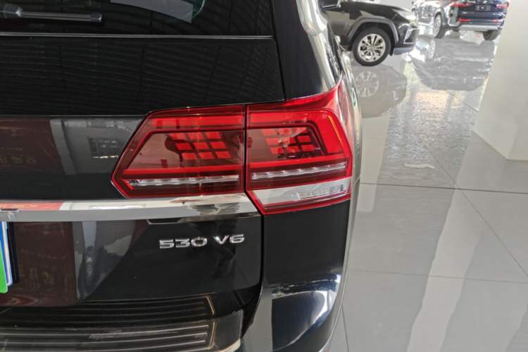 Used Volkswagen Teramont 2019 530 V6 Four-Wheel Drive Flagship Version China V Standard Right Rear Taillight