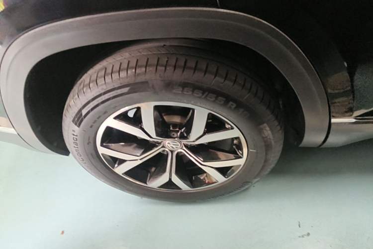 Used Volkswagen Teramont 2019 380TSI Four-Wheel Drive Luxury Version China VI Standard Right Rear Wheel Hub