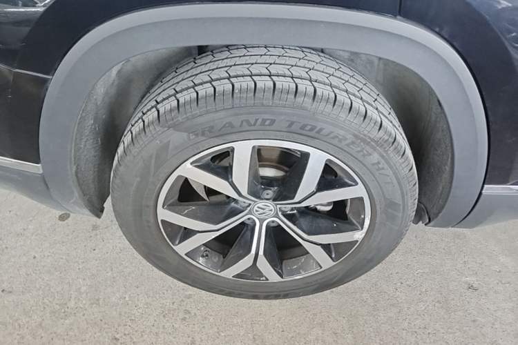 Used Volkswagen Teramont 2019 380TSI Four-Wheel Drive Luxury Version China VI Standard Right Rear Wheel Hub