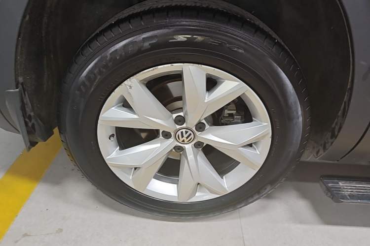Used Volkswagen Teramont 2019 380TSI Four-Wheel Drive Comfort Edition China VI Standard Right Rear Wheel Hub