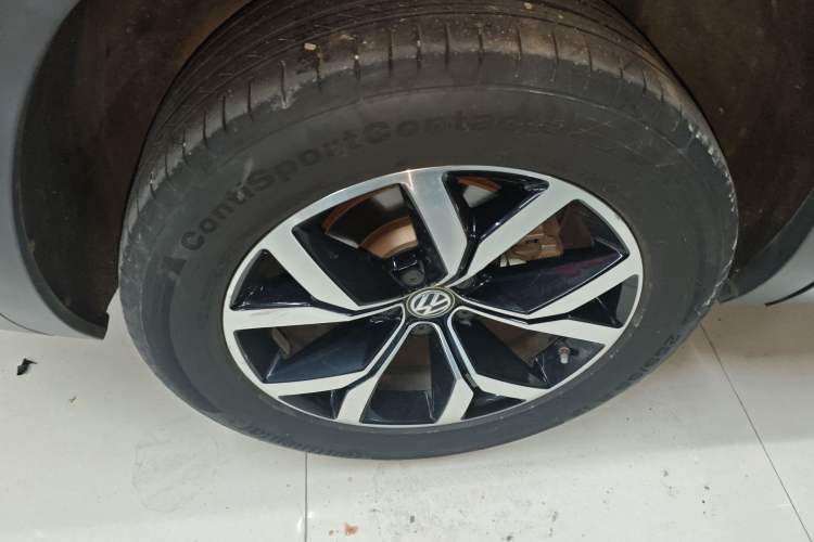 Used Volkswagen Teramont 2019 330TSI Two-Wheel-Drive Luxury Edition China VI Standard Right Rear Wheel Hub