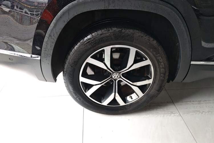 Used Volkswagen Teramont 2019 330TSI Two-Wheel-Drive Luxury Edition China V Standard Right Rear Wheel Hub