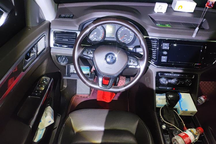 Used Volkswagen Teramont 2019 380TSI Four-Wheel Drive Luxury Version China V Standard Steering Wheel