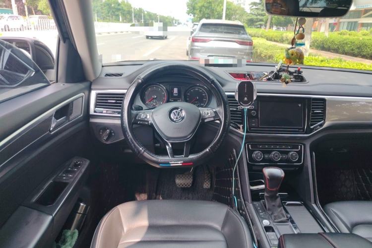 Used Volkswagen Teramont 2019 330TSI Two-Wheel-Drive Luxury Edition China V Standard Steering Wheel