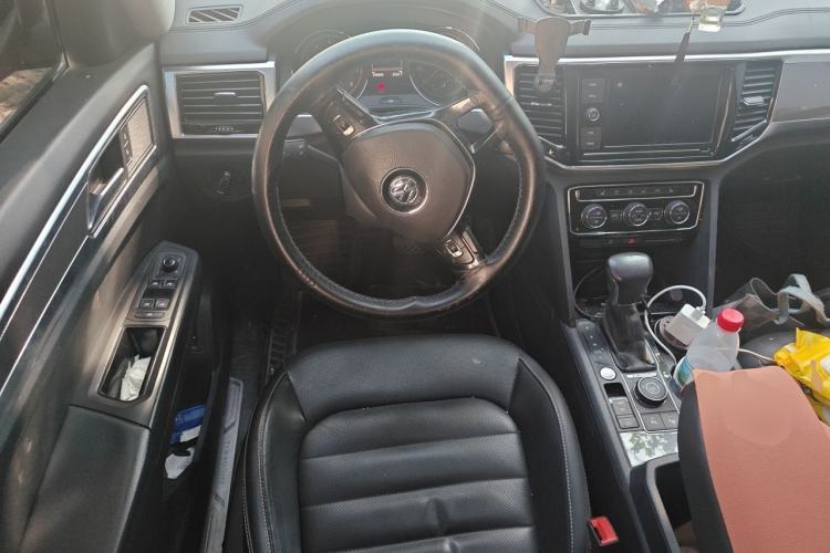 Used Volkswagen Teramont  Steering Wheel