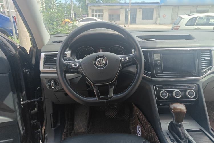 Used Volkswagen Teramont 2019 330TSI Two-Wheel-Drive Luxury Edition China VI Standard Steering Wheel