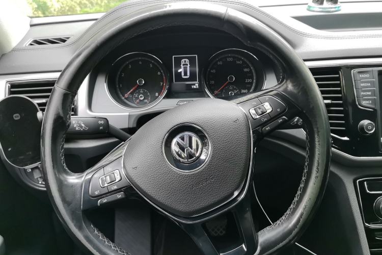 Used Volkswagen Teramont 2019 530 V6 Four-Wheel Drive Luxury Edition China V Standard Steering Wheel
