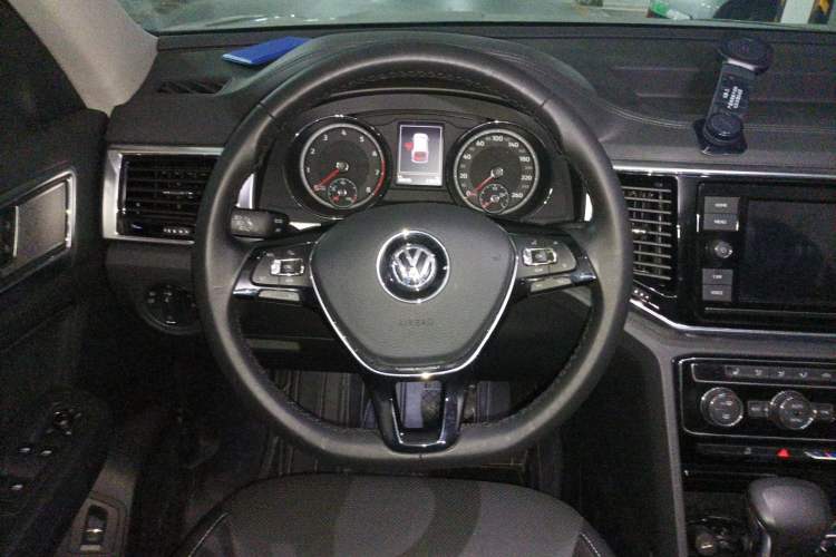 Used Volkswagen Teramont 2019 380TSI Four-Wheel Drive Luxury Version China V Standard Steering Wheel