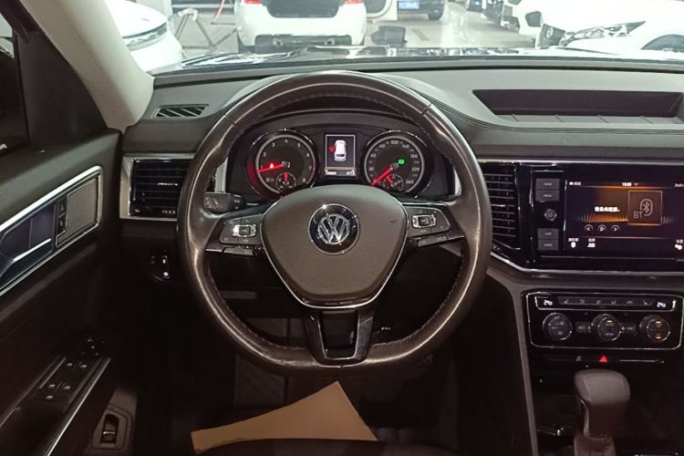 Used Volkswagen Teramont 2019 380TSI Four-Wheel Drive Luxury Version China V Standard Steering Wheel