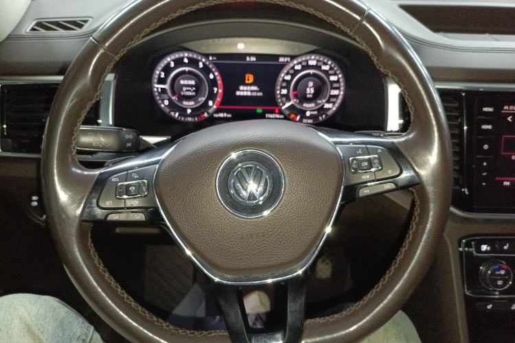 Used Volkswagen Teramont 2019 530 V6 Four-Wheel Drive Flagship Version China V Standard Steering Wheel