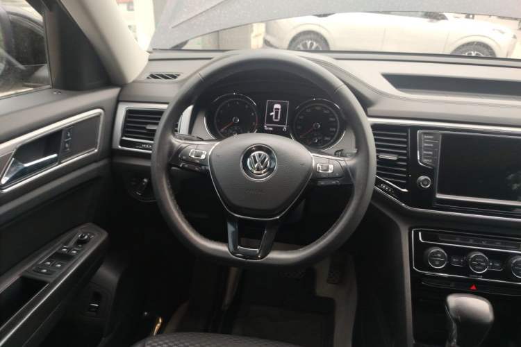Used Volkswagen Teramont 2019 380TSI Four-Wheel Drive Comfort Edition China V Standard Steering Wheel