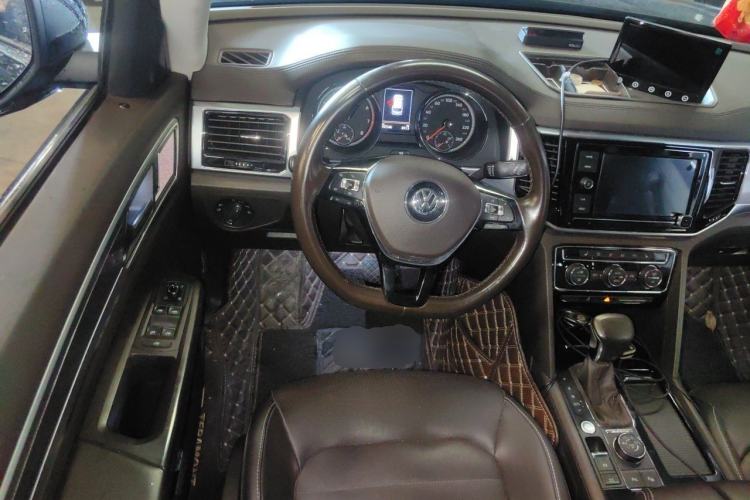 Used Volkswagen Teramont 2019 530 V6 Four-Wheel Drive Luxury Edition China V Standard Steering Wheel