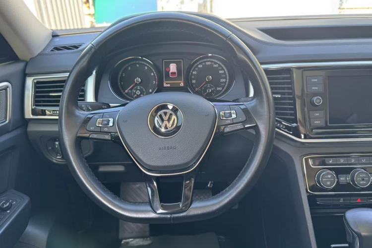 Used Volkswagen Teramont 2019 330TSI Two-Wheel-Drive Luxury Edition China VI Standard Steering Wheel