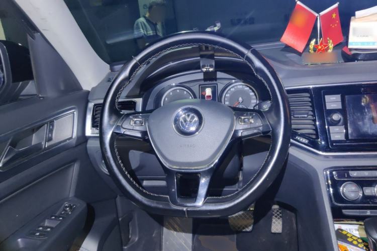 Used Volkswagen Teramont 2019 380TSI Four-Wheel Drive Luxury Version China V Standard Steering Wheel