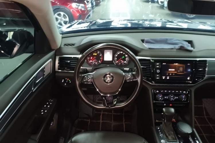 Used Volkswagen Teramont 2019 380TSI Four-Wheel Drive Luxury Version China V Standard Steering Wheel