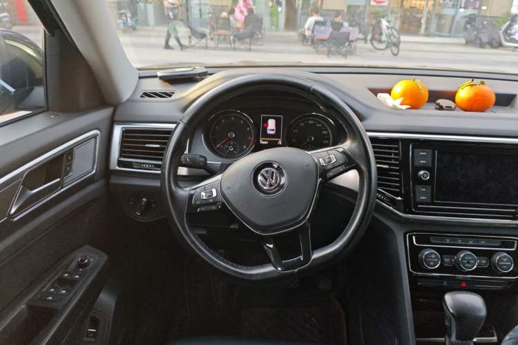 Used Volkswagen Teramont 2019 380TSI Four-Wheel Drive Comfort Edition China V Standard Steering Wheel