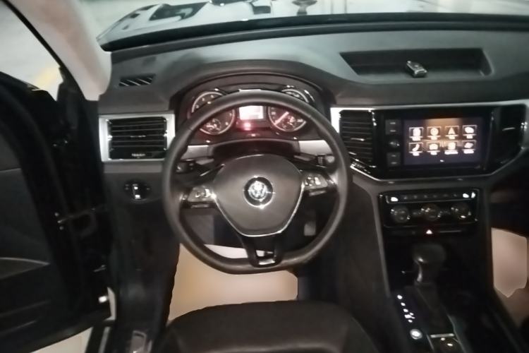 Used Volkswagen Teramont 2019 380TSI Four-Wheel Drive Luxury Version China V Standard Steering Wheel