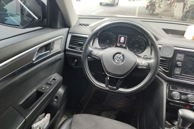 Used Volkswagen Teramont 2019 380TSI Four-Wheel Drive Comfort Edition China V Standard Steering Wheel
