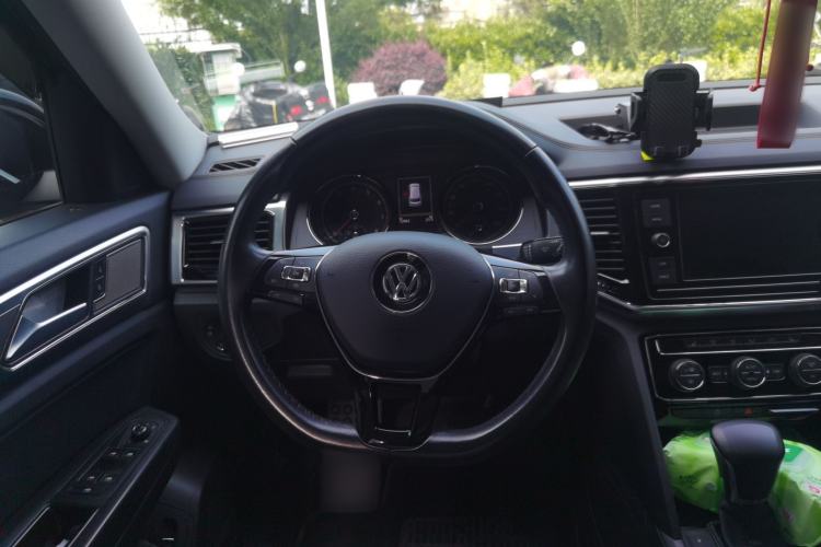 Used Volkswagen Teramont 2019 330TSI Two-Wheel-Drive Luxury Edition China V Standard Steering Wheel