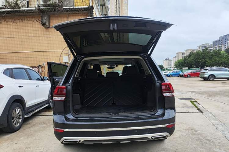 Used Volkswagen Teramont 2019 330TSI Two-Wheel-Drive Luxury Edition China V Standard Trunk