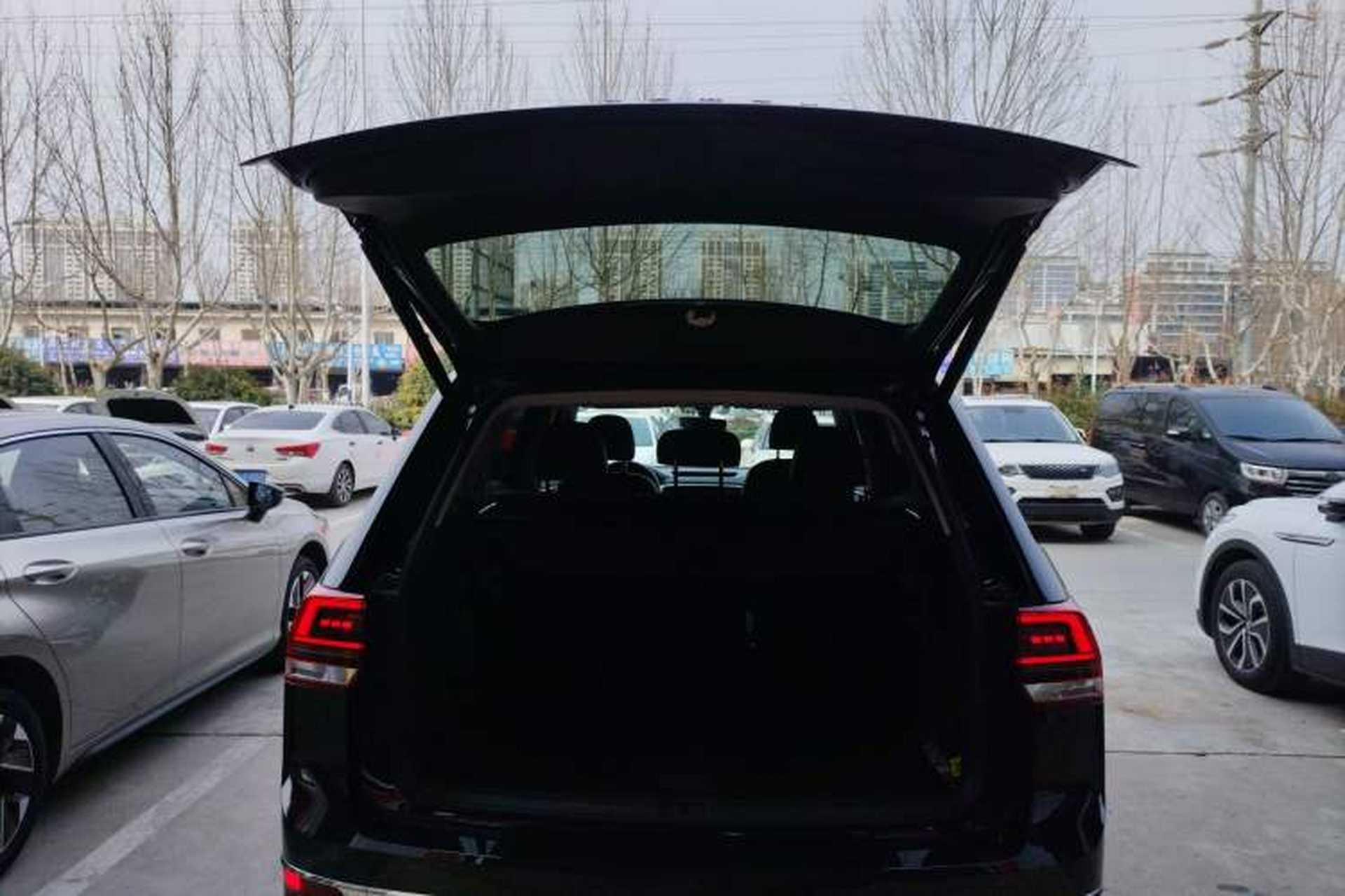 Used Volkswagen Teramont 2019 330TSI Two-Wheel-Drive Luxury Edition China V Standard Trunk
