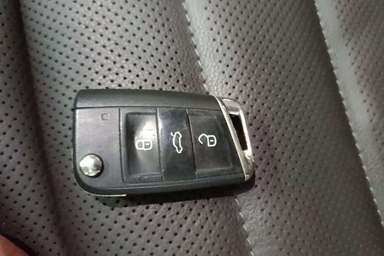 Used Volkswagen Teramont 2019 380TSI Four-Wheel Drive Luxury Version China V Standard Vehicle Key