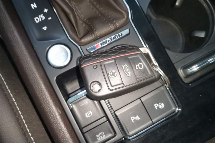 Used Volkswagen Teramont 2019 380TSI Four-Wheel Drive Luxury Version China V Standard Interior 1