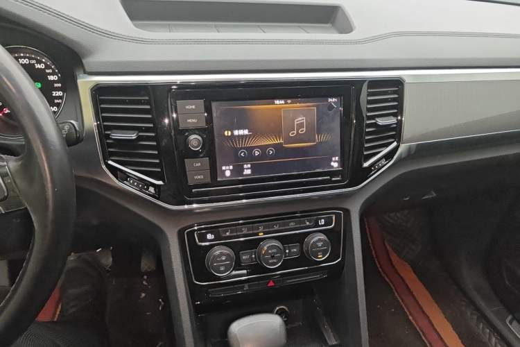 Used Volkswagen Teramont 2019 330TSI Two-Wheel-Drive Luxury Edition China VI Standard Audio And AC Panel