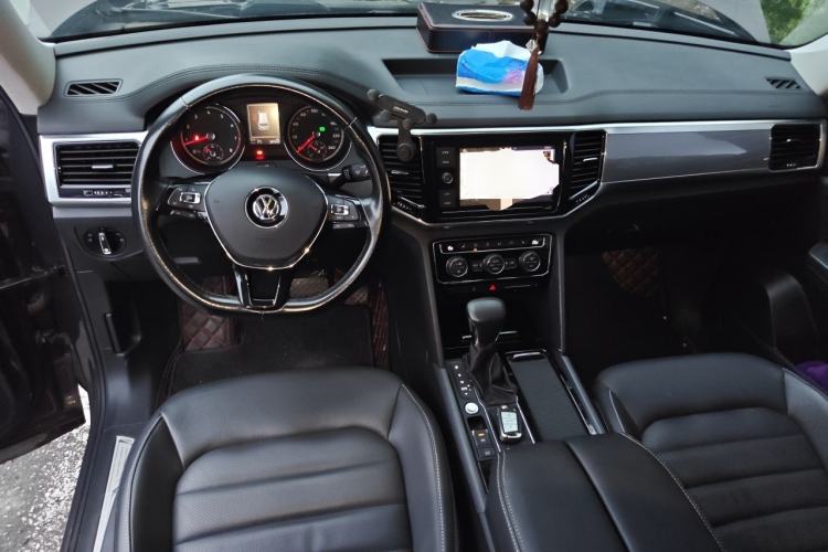 Used Volkswagen Teramont 2019 330TSI Two-Wheel-Drive Luxury Edition China V Standard Center Console