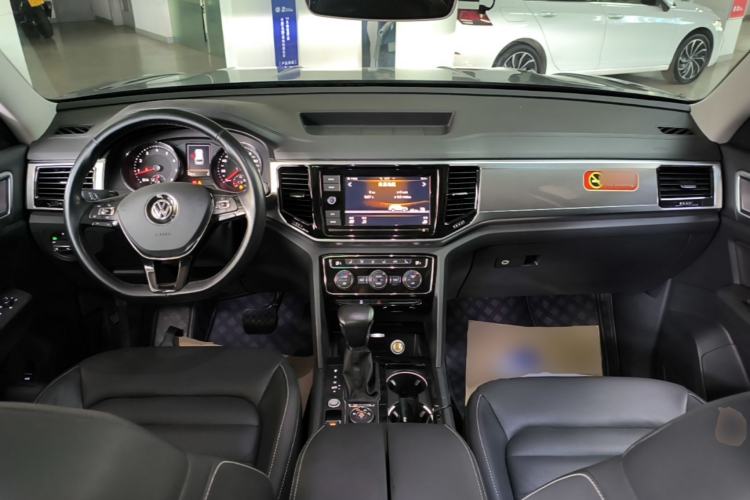 Used Volkswagen Teramont 2019 380TSI Four-Wheel Drive Luxury Version China VI Standard Center Console
