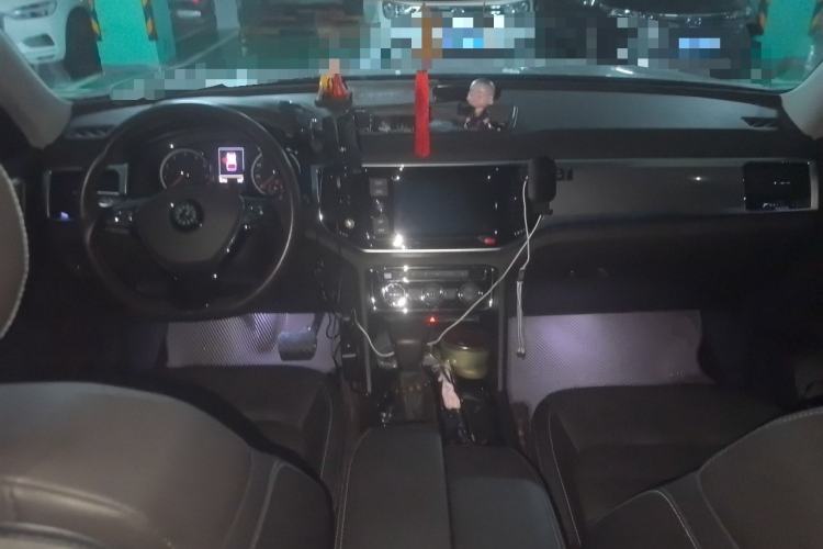 Used Volkswagen Teramont 2019 380TSI Four-Wheel Drive Luxury Version China V Standard Center Console