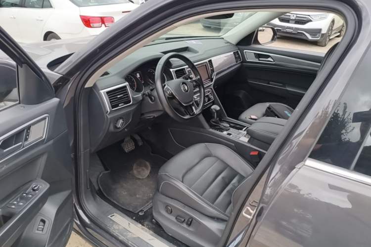 Used Volkswagen Teramont 2019 330TSI Two-Wheel-Drive Luxury Edition China VI Standard Driver Seat