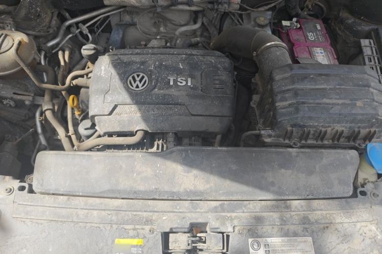 Used Volkswagen Teramont 2019 380TSI Four-Wheel Drive Flagship Model China V Standard Engine Bay