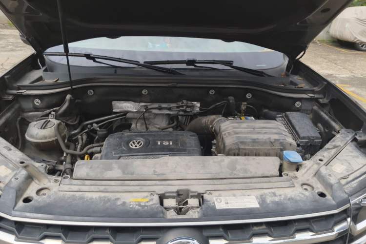 Used Volkswagen Teramont 2019 380TSI Four-Wheel Drive Luxury Version China VI Standard Engine Bay