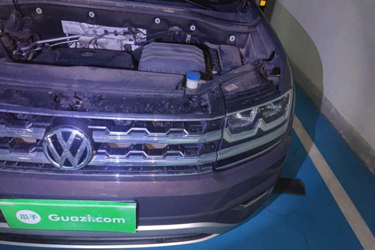 Used Volkswagen Teramont 2019 330TSI Two-Wheel-Drive Luxury Edition China VI Standard Engine Bay Left
